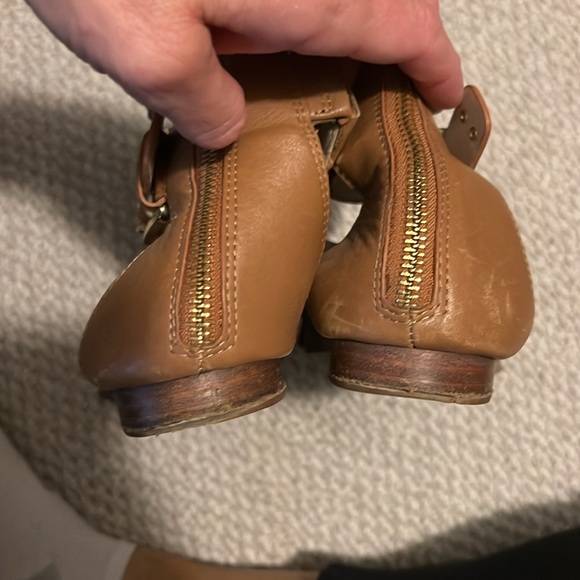 Gladiator sandals - Picture 8 of 12